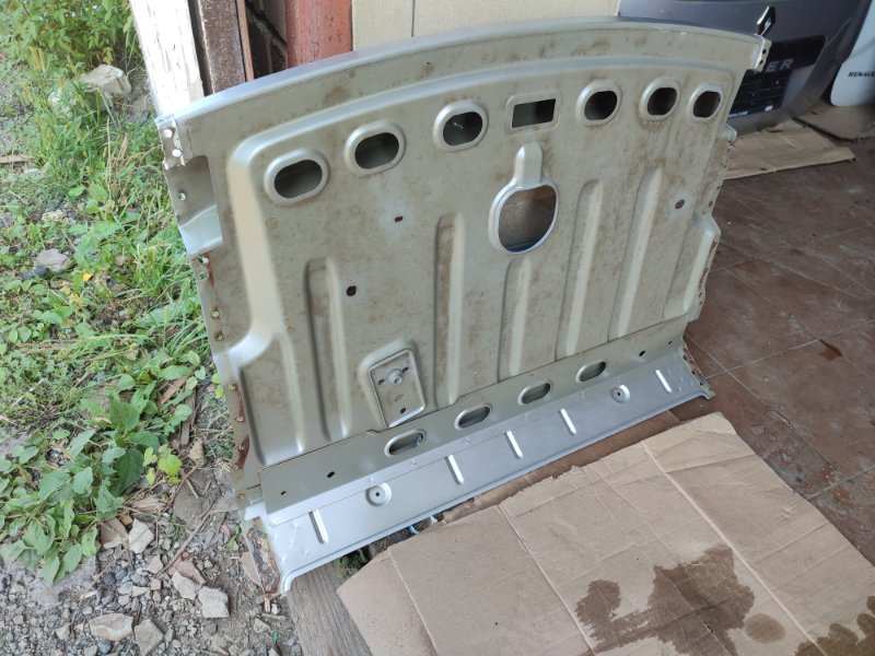 Задняя полка