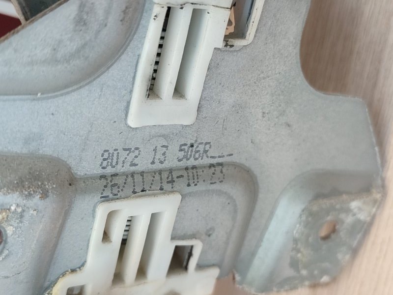 Стеклоподъемник    двери