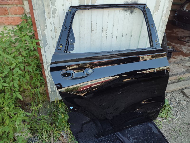 Дверь боковая