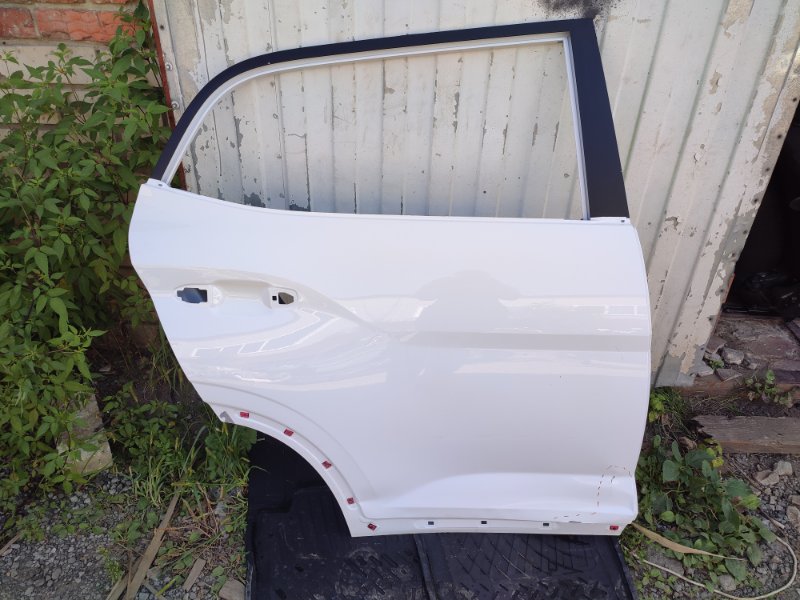 Дверь боковая