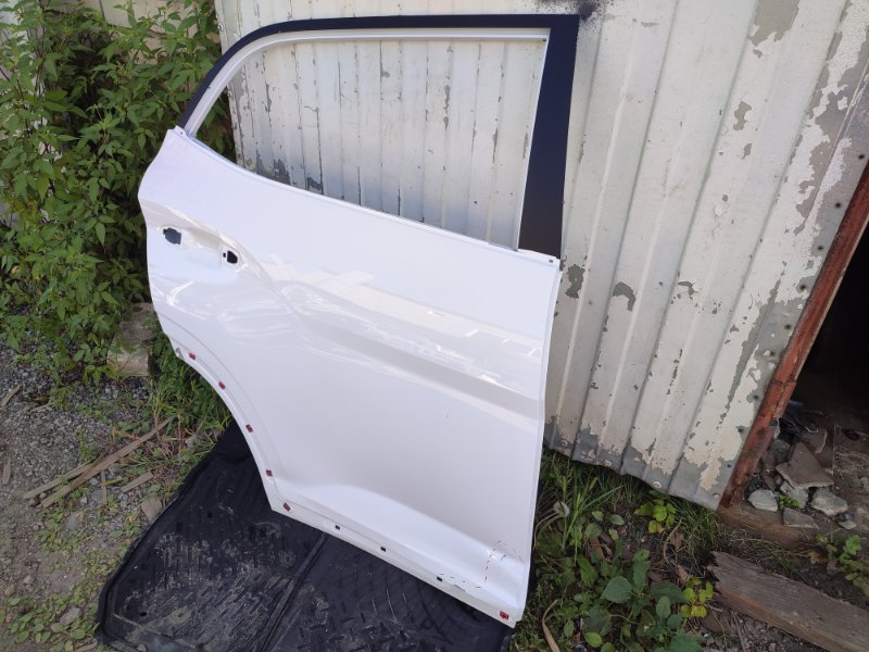 Дверь боковая