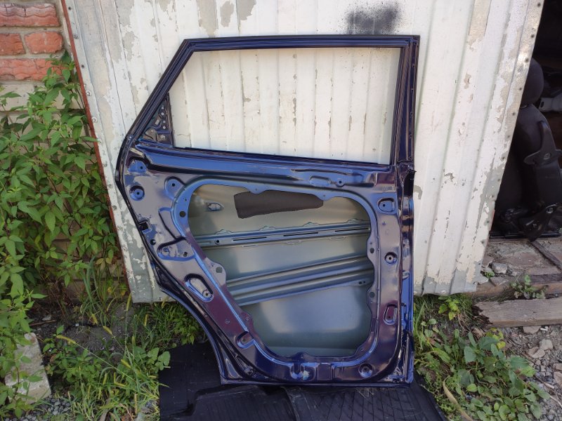 Дверь боковая