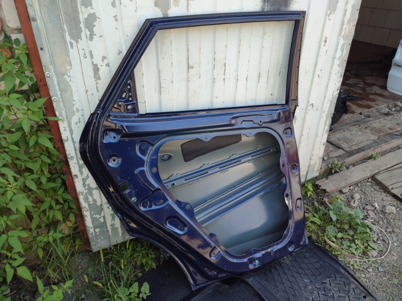 Дверь боковая