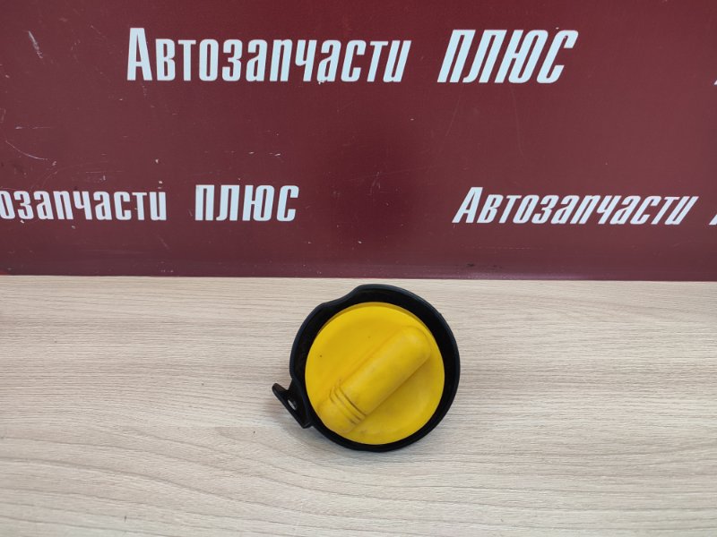 Маслозаливная горловина