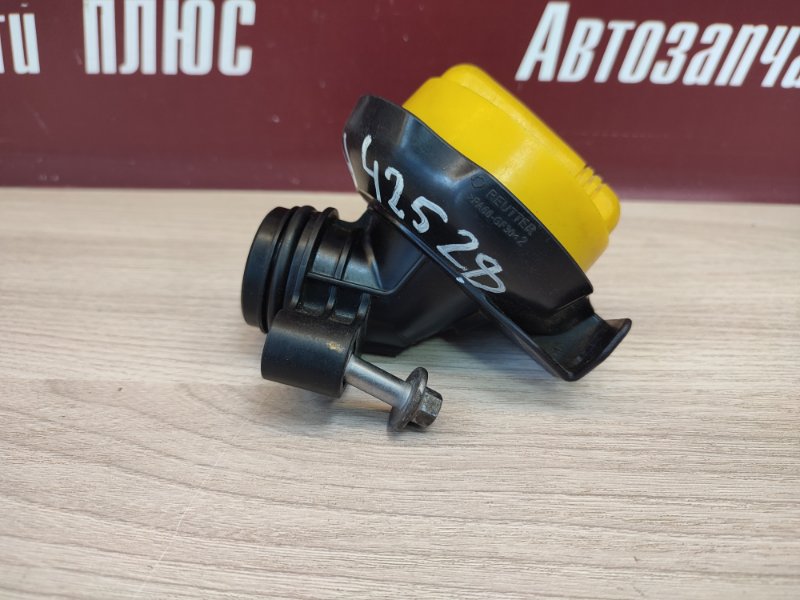 Маслозаливная горловина