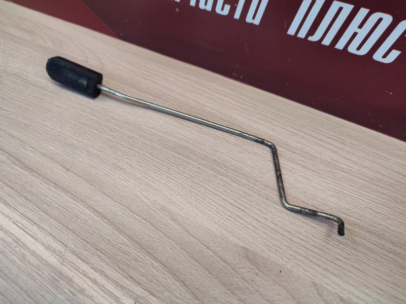 Тяга замка двери