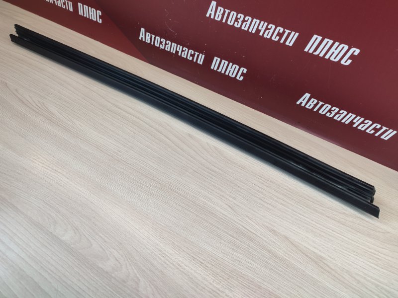 Уплотнитель стекла двери внутренний