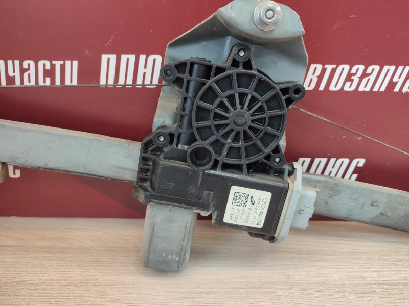 Стеклоподъемник    двери