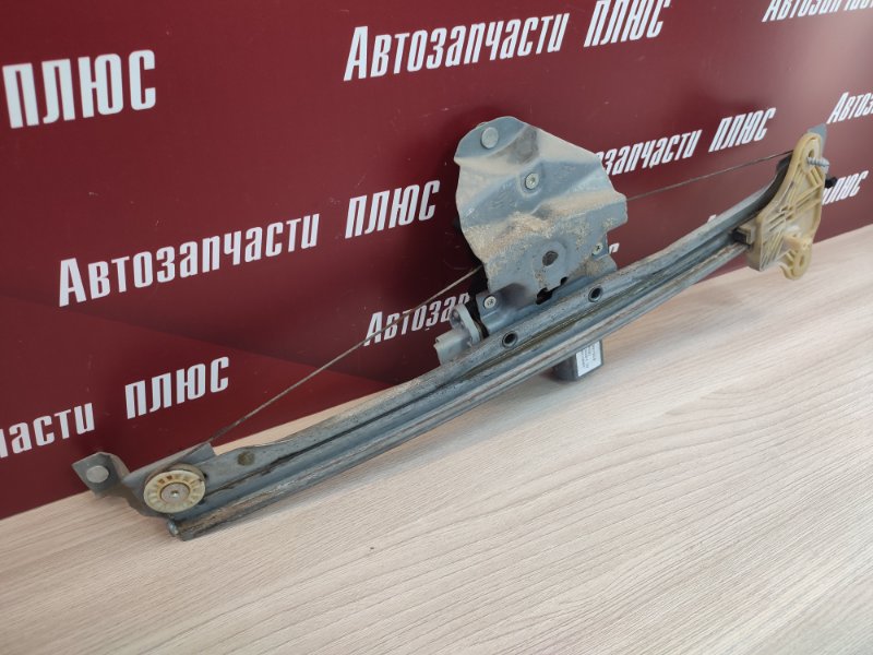 Стеклоподъемник    двери