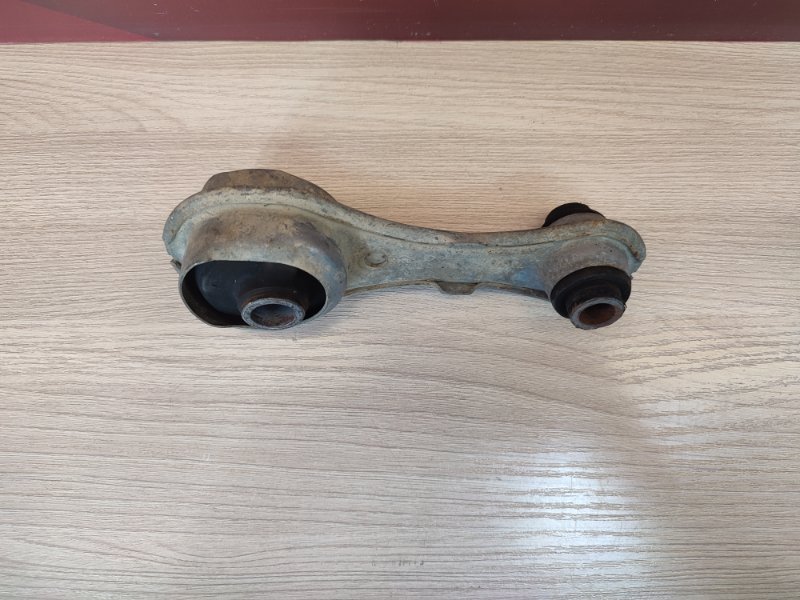 Опора двигателя