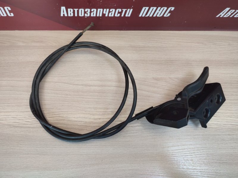 Трос открытия капота