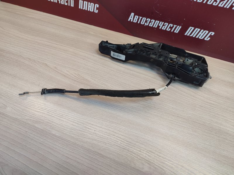 Кронштейн ручки двери