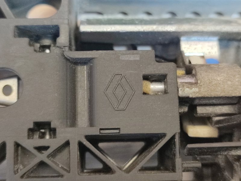 Кронштейн ручки двери