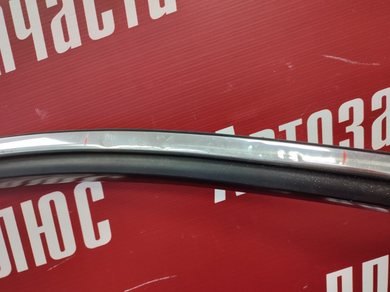 Дверь боковая