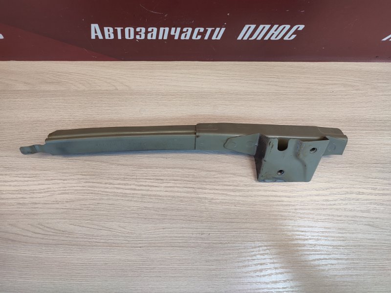 Направляющая стекла     двери