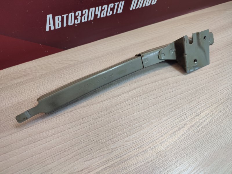 Направляющая стекла     двери