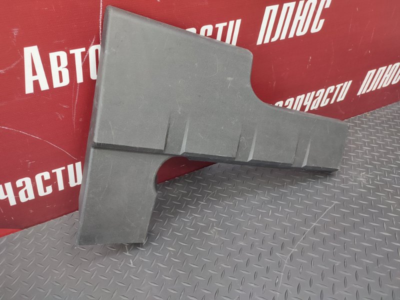 Декоративная крышка двигателя