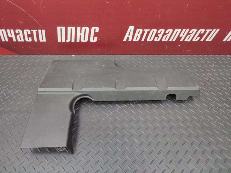 Декоративная крышка двигателя