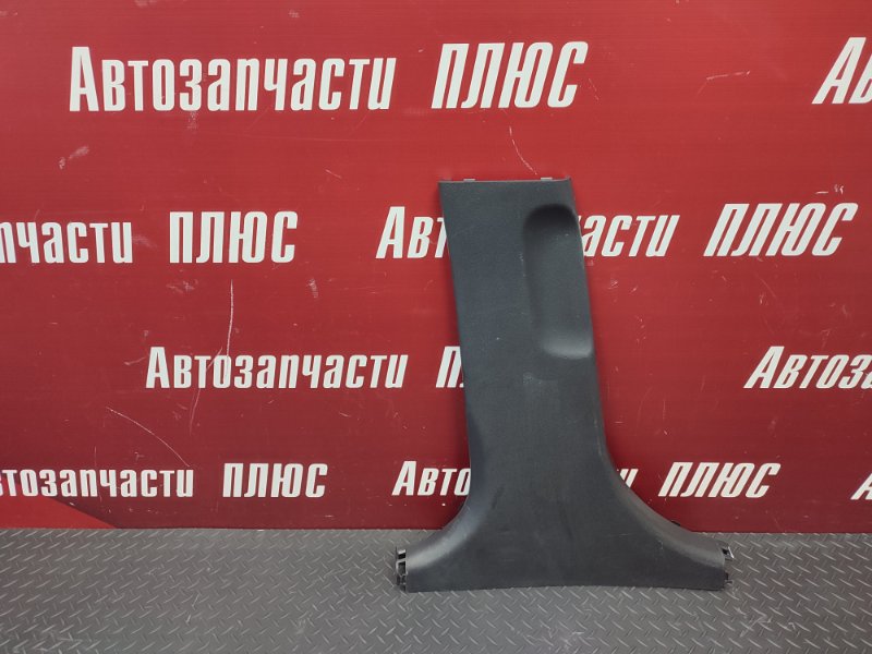 Обшивка средней стойки