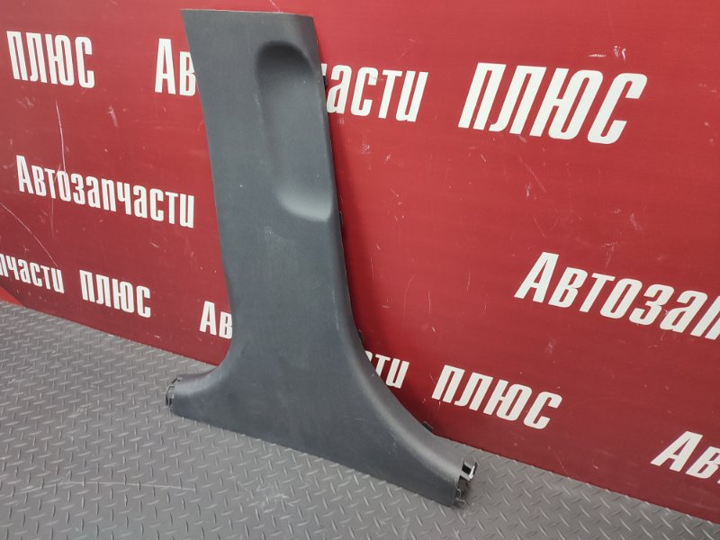 Обшивка средней стойки