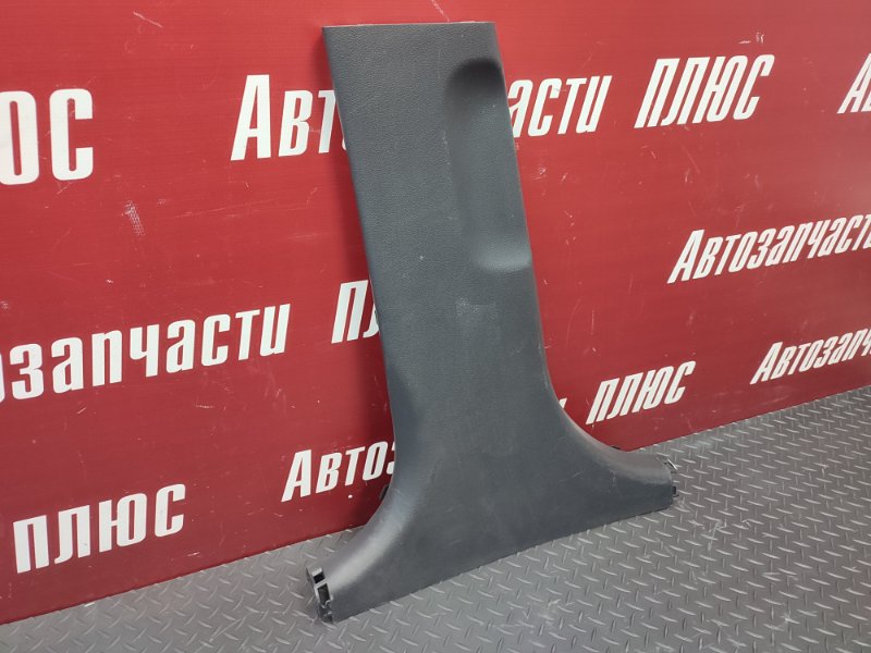 Обшивка средней стойки