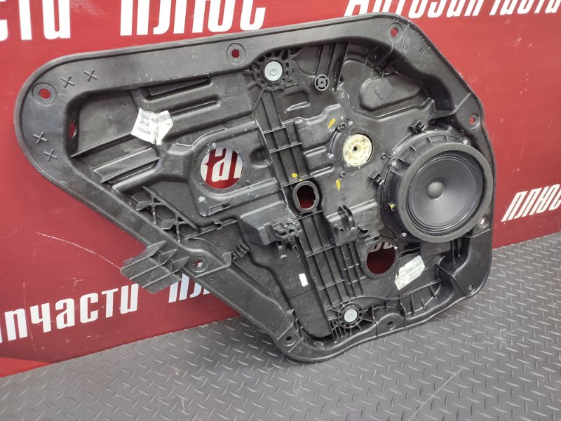 Стеклоподъемник    двери