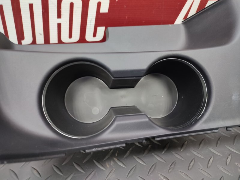 Накладка консоли