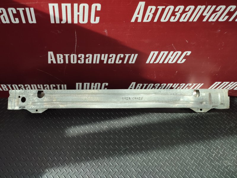 Усилитель бампера