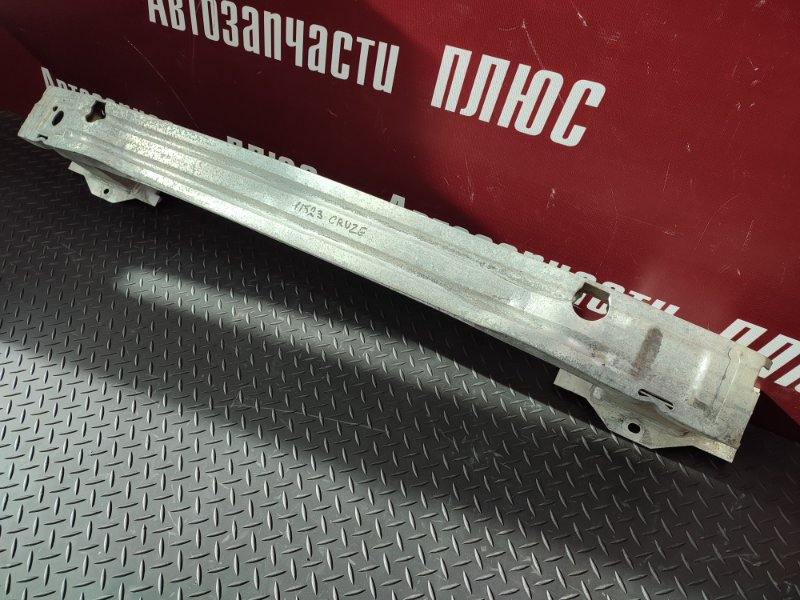 Усилитель бампера