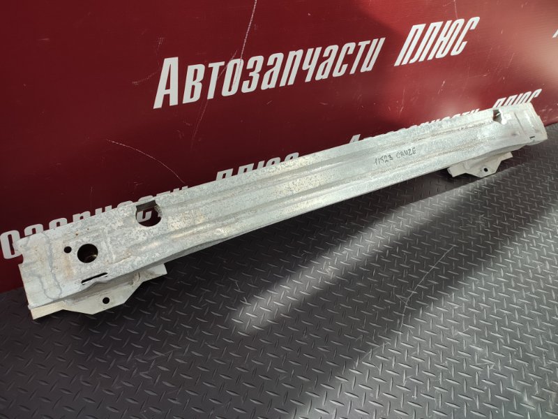 Усилитель бампера