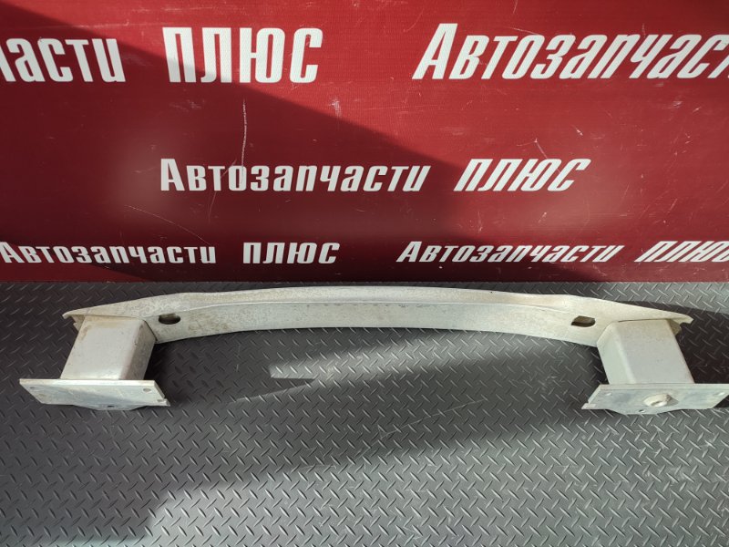 Усилитель бампера