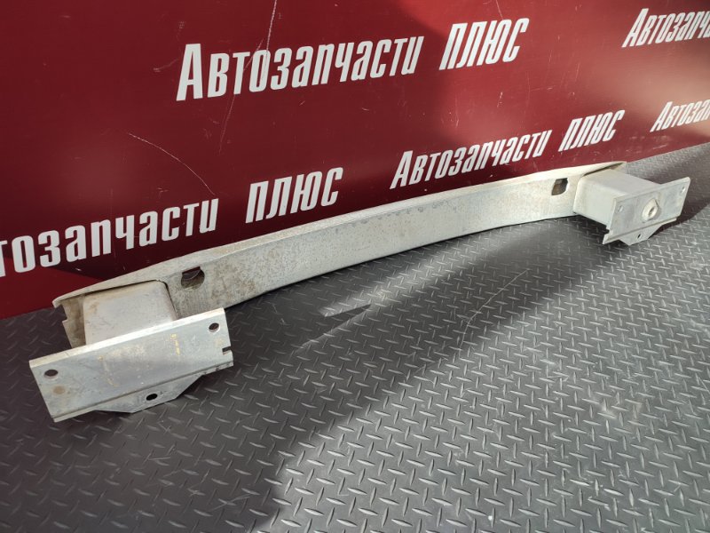 Усилитель бампера