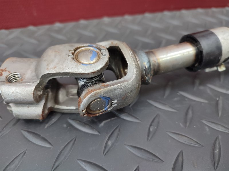 Рулевой карданчик