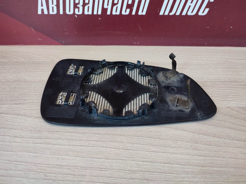 Зеркальный элемент