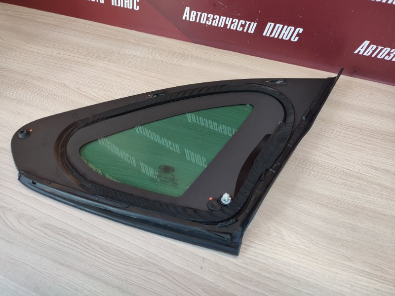 Форточка кузова