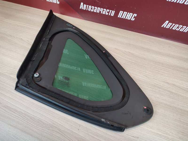 Форточка кузова