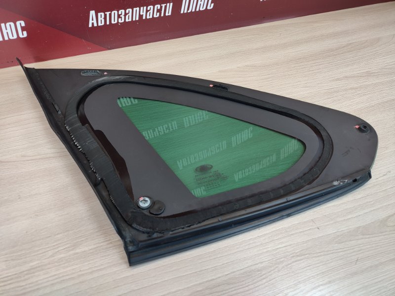 Форточка кузова