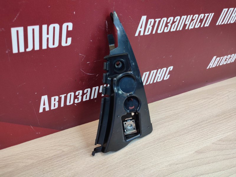 Накладка двери багажника