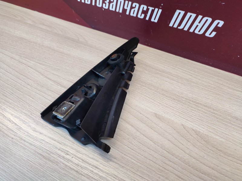 Накладка двери багажника