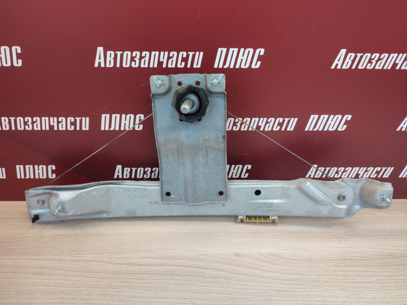 Стеклоподъемник    двери