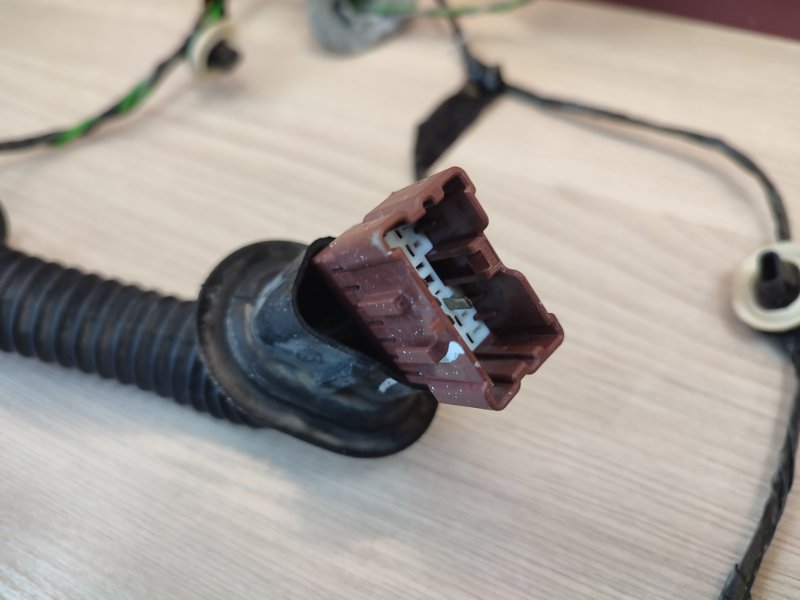 Проводка двери