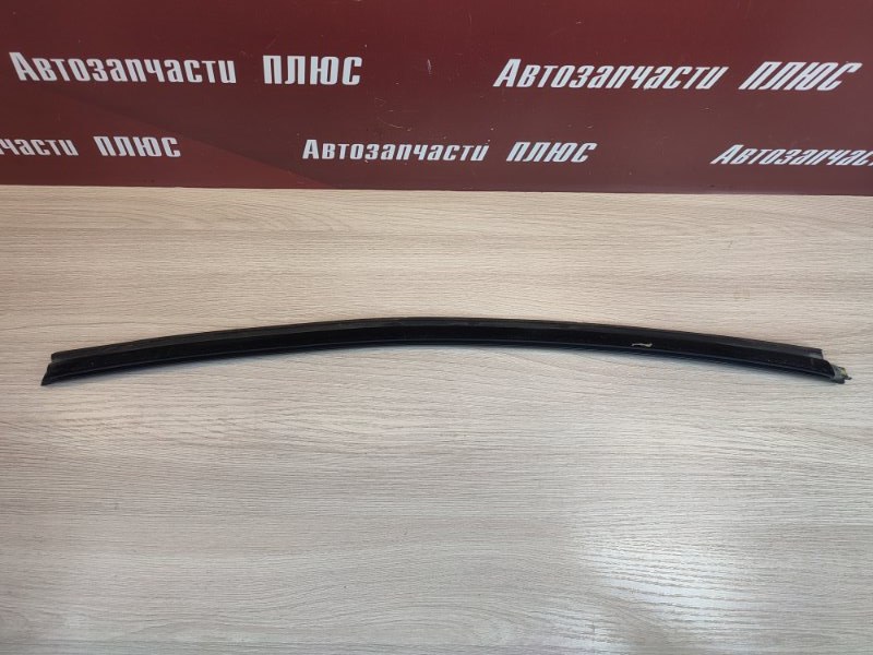 Уплотнитель стекла двери внешний