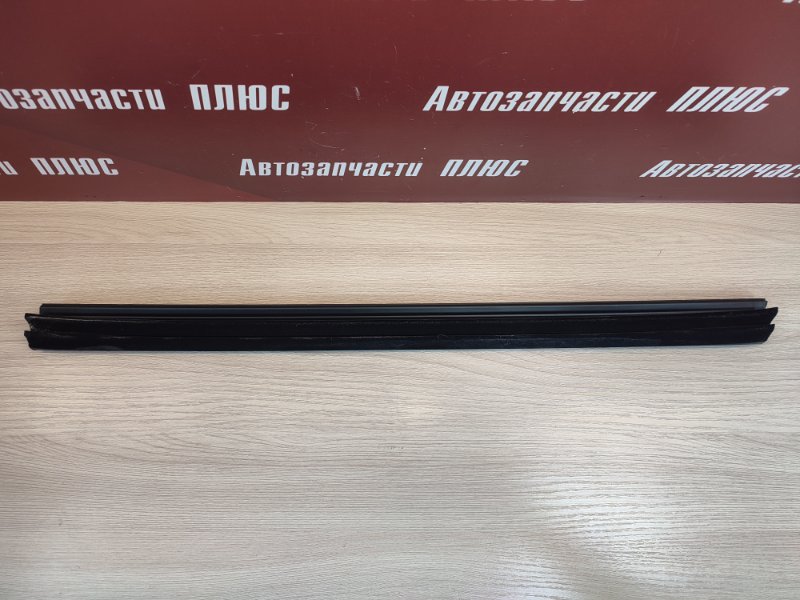 Уплотнитель стекла двери внутренний