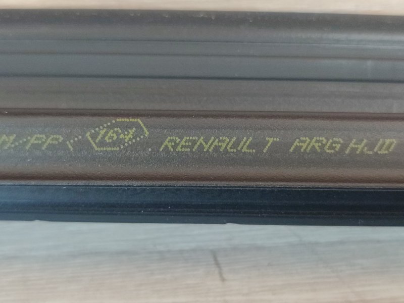 Уплотнитель стекла двери внутренний