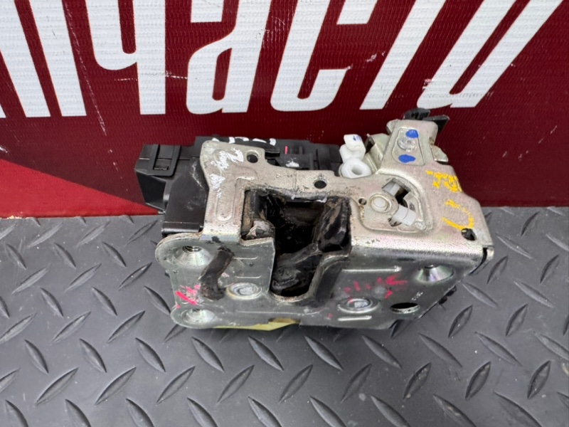 Замок      двери