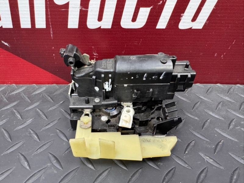 Замок      двери