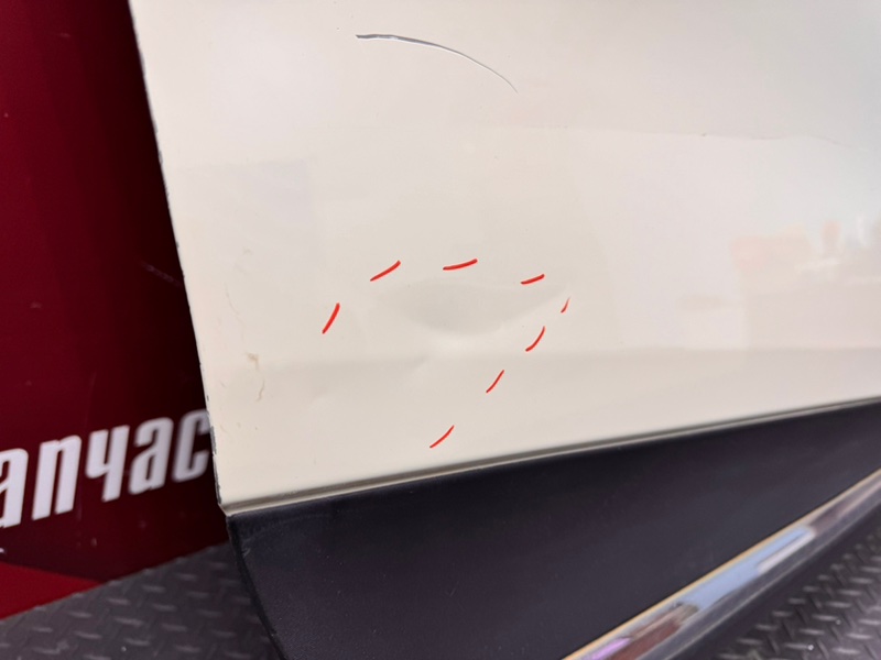 Дверь боковая