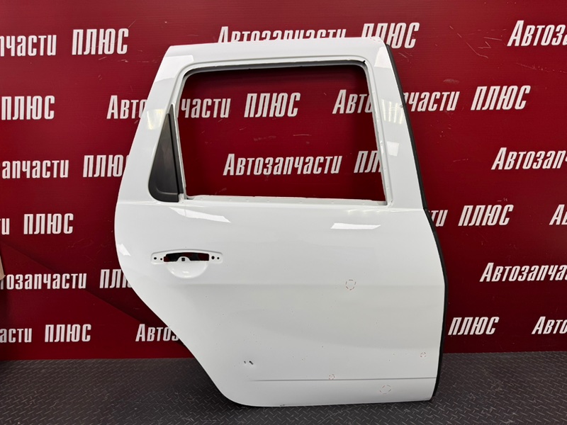 Дверь боковая