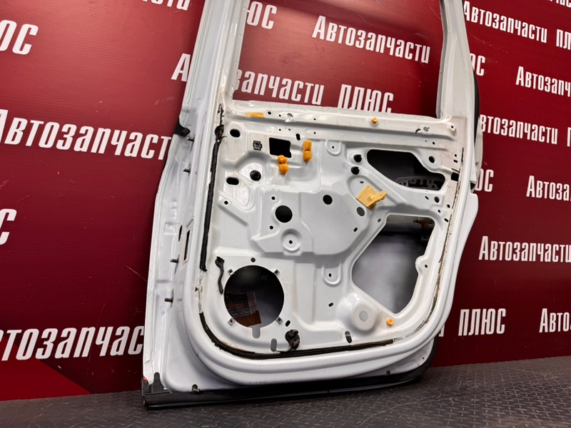 Дверь боковая