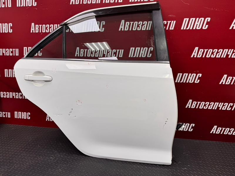 Дверь боковая